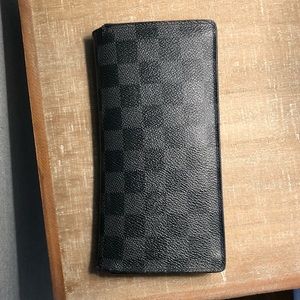 Louis Vuitton Damier Graphite Brazza Wallet